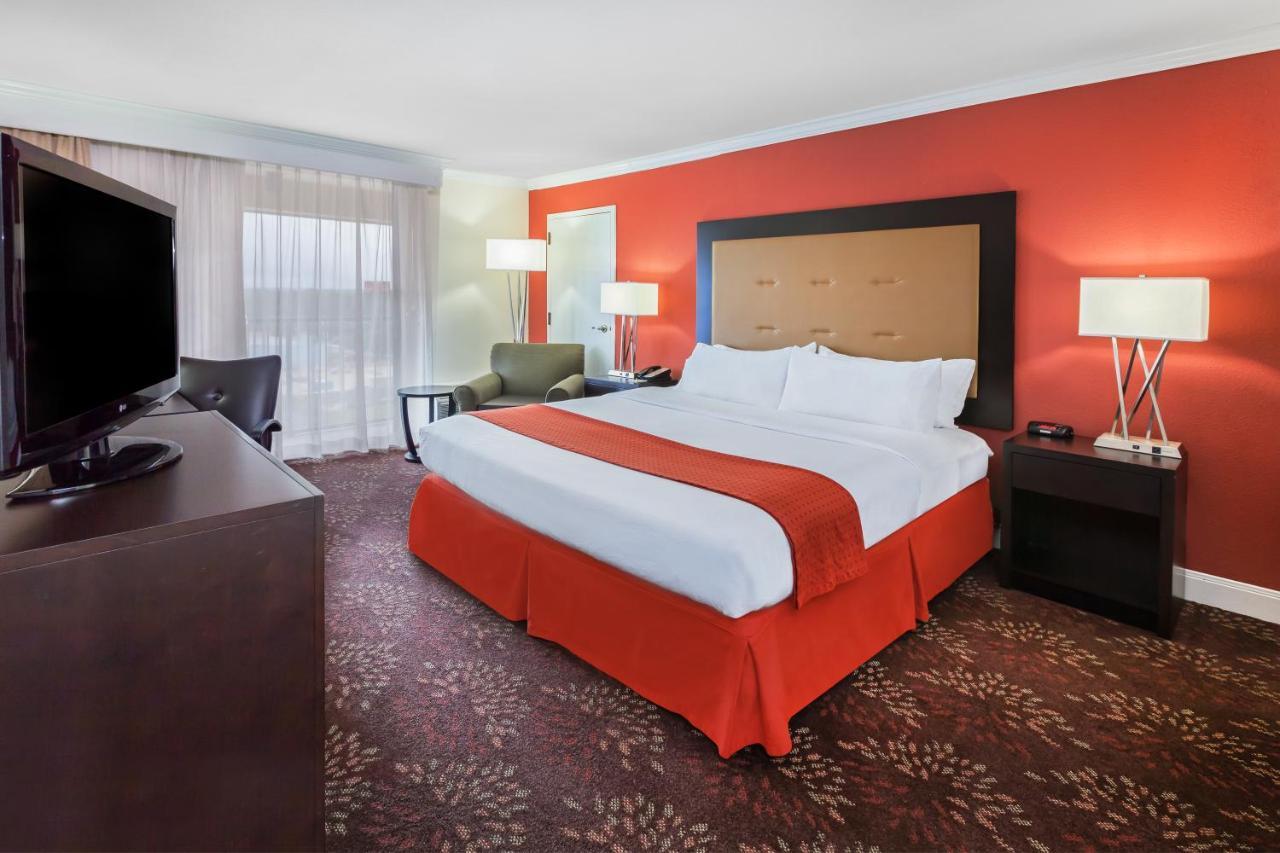 - Conference Center By Ihg Hotel